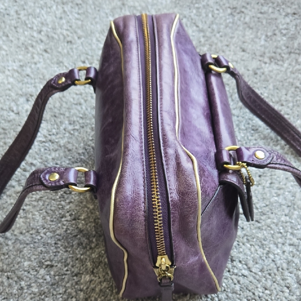Coach Purple Shoulder Bag with Gold Details - Picture 7 of 11